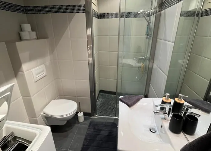 Апартаменты Perfectly Located Place Больё-сюр-Мер