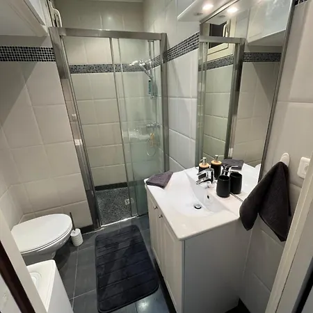 Apartment Perfectly Located Place *
